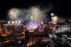 WATCH: Fireworks extravaganza rings in 2025 in Las Vegas