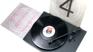 Foreigner – “Waiting For A Girl Like You” (1981)