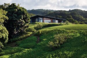 This Off-the-Grid Maui Escape Melds Striking Design With Self-Sufficiency