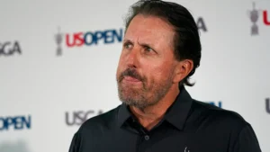 Golf legend Phil Mickelson laments California gas prices, praises governor candidate Steve Hilton supporting offshore drilling