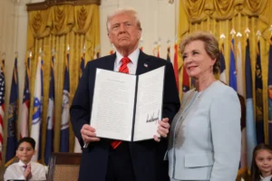 EXCLUSIVE — POLL: Closing Department of Education is surprisingly popular once voters hear details