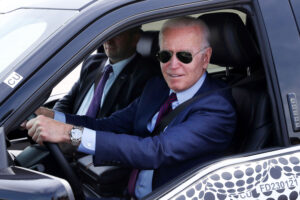 Ford Takes Massive $19.5 Billion Hit in Electric Vehicle Bust – Scraps Electric F-150 Truck Touted by Joe Biden