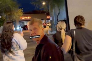 Grown man who called girls C-word for posing with federal agents is Arizona Democratic Party treasurer