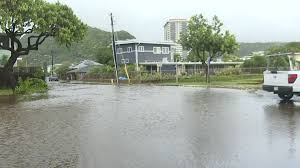 Flash floods surprise East Honolulu residents, streets submerged in water