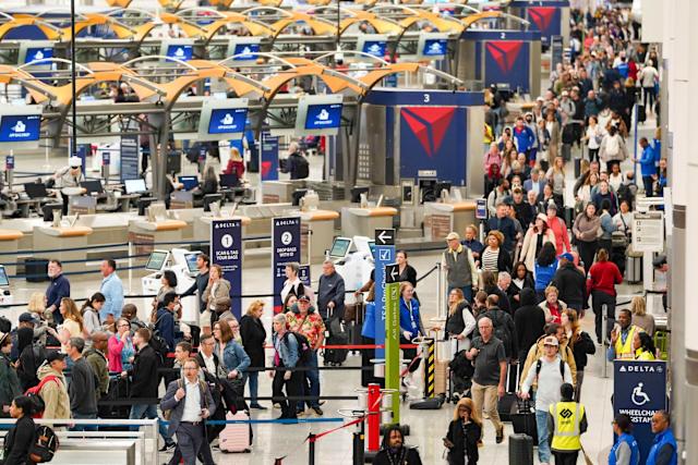 ‘THIS IS A DEMOCRAT MESS’: Travelers stuck in massive lines say who’s to blame for airport chaos amid shutdown