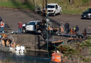 Remains found in car submerged in Oregon river identified as family who mysteriously vanished in 1958