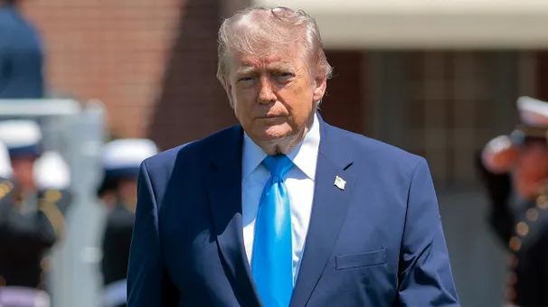 CLOAK AND DAGGER: Mystery men in government car warned reporter of ‘dirty trick’ against Trump