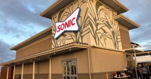 Sonic Kapolei grand opening for its first carhop restaurant on Oahu
