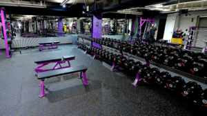 New Hampshire woman says Planet Fitness canceled her membership after she reported man in locker room