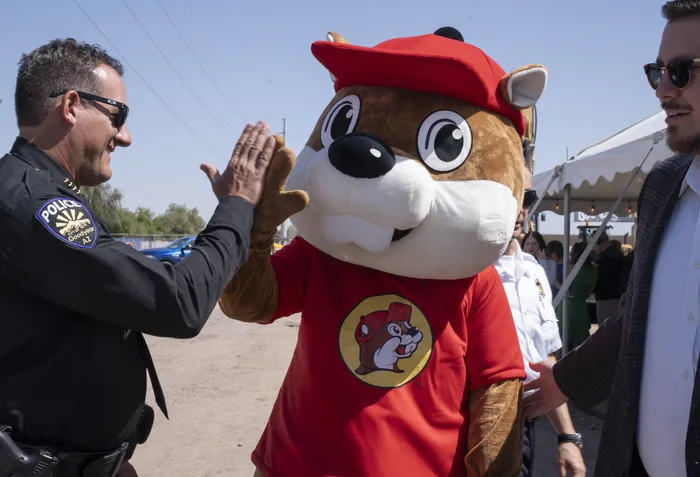 Guests can expect heavy traffic when the highly-anticipated Buc-ee’s opens in Goodyear, Arizona on June 22