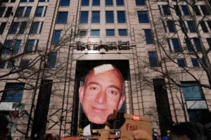 Jeff Bezos Told Trump This Was His Worst Investment…and It’s Hardly a Surprise