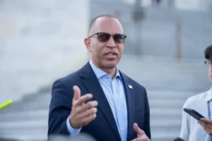 Fleming: Scared Hakeem Jeffries rolls out the red carpet for DSA extremists — while they prep to feast on his carcass