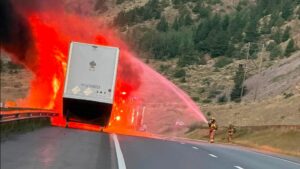 Vehicle fire closes eastbound I-70 west of Denver