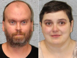 Arizona couple charged with stealing thousands of library books, selling them to used bookstore