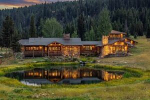 A 30-acre Retreat in the Heart of Big Sky Country | Big Sky Sotheby’s International Realty