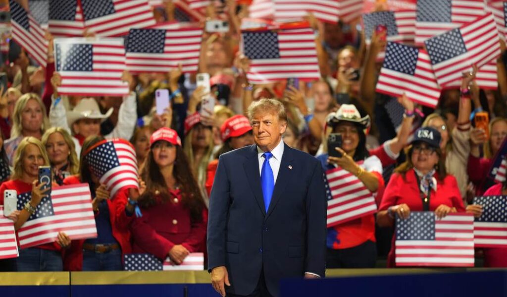 Mainstream media ignores positive Trump economic indicators in jobs, spending and income data