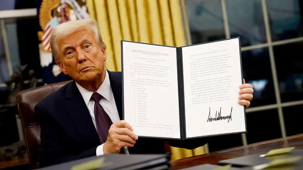 Trump admin wants to require tax filers to disclose citizenship status to IRS