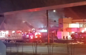 Flames erupt through roof of popular Waipahu restaurant Leeward Drive-Inn